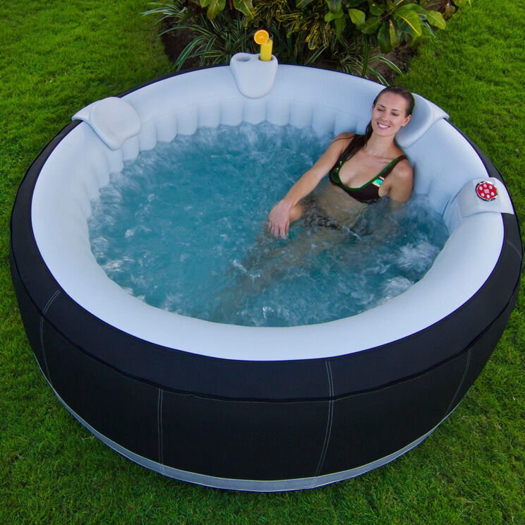 SPA Gonflable pas cher pour le jardin 1213_60883_vue0