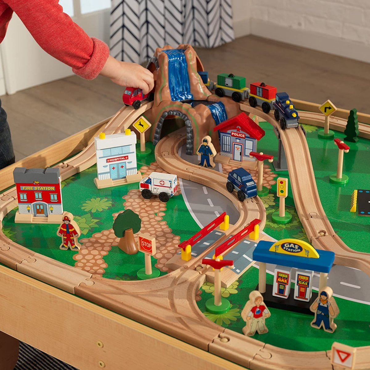  Circuit de train en bois avec montagne avec table - 120 pièces - Kidkraft